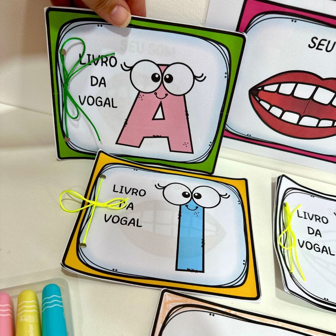 Livrinho Vogais - Imagem 2
