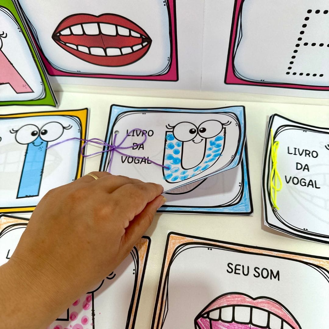 Livrinho Vogais - Imagem 4